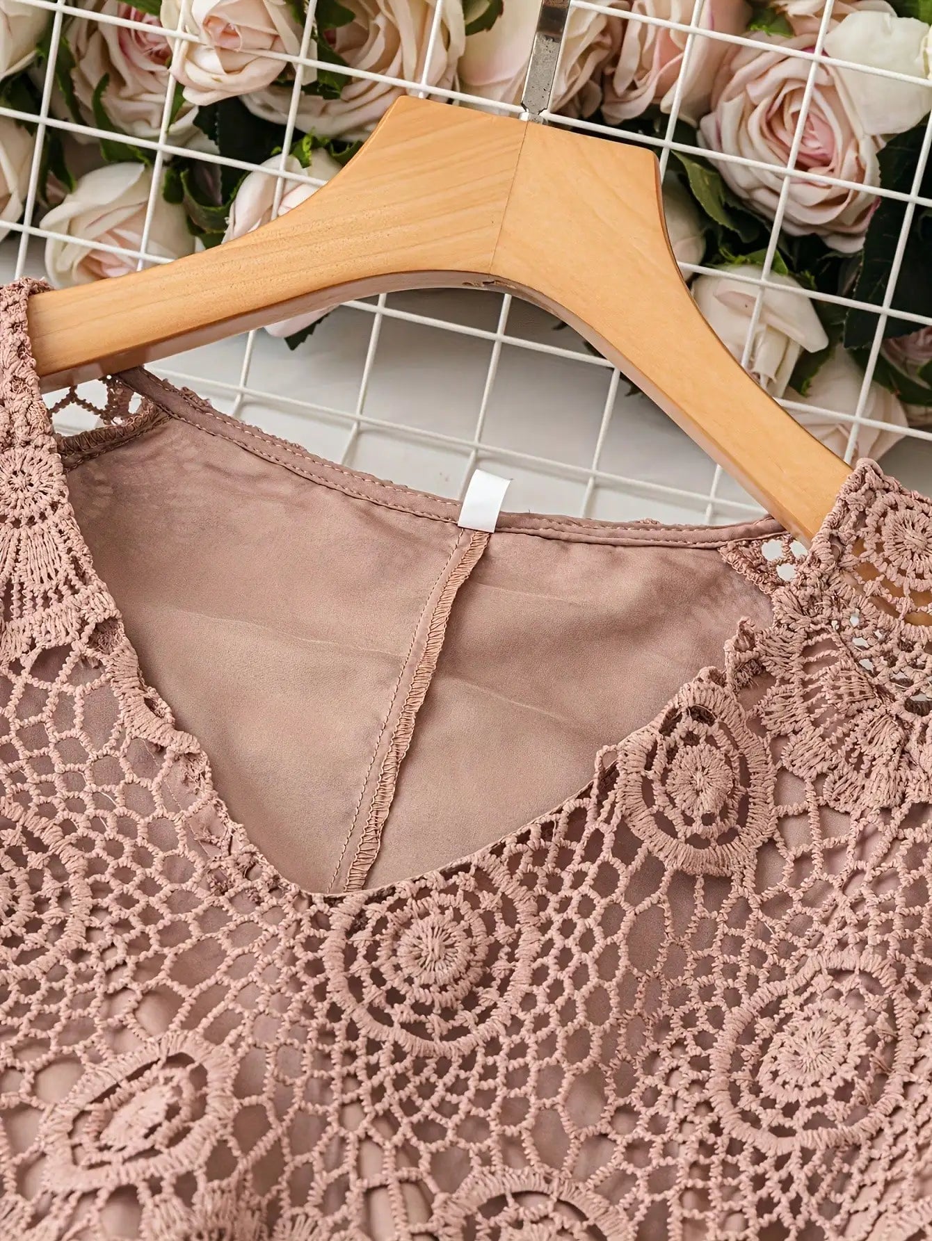Plus Size  Lace V-Neck A-Line Short Sleeve Scalloped Hem Dress