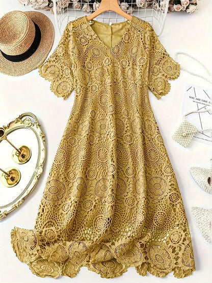 Plus Size  Lace V-Neck A-Line Short Sleeve Scalloped Hem Dress